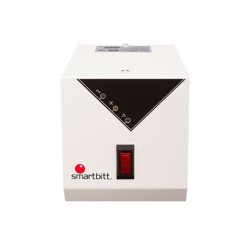 Regulador Smartbitt SBAVRC3300 de 3300VA/2000W rango salida 90-150 Vca 1x NEMA 5-15R línea blanca soporta cargas capacitivas indictivas y reactivas